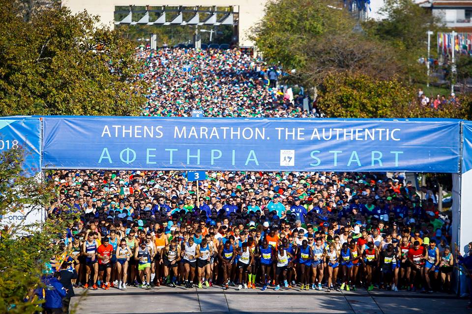 Biegaj i Zwiedzaj. Athens Marathon. The Authentic i festiwal biegania przyciągnął ponad 60 tys. osób ze 120 krajów!